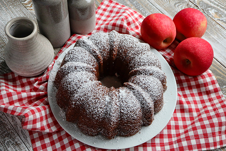 Roasted Applesauce Cake