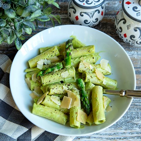 Spring Pasta With Asparagus Pesto