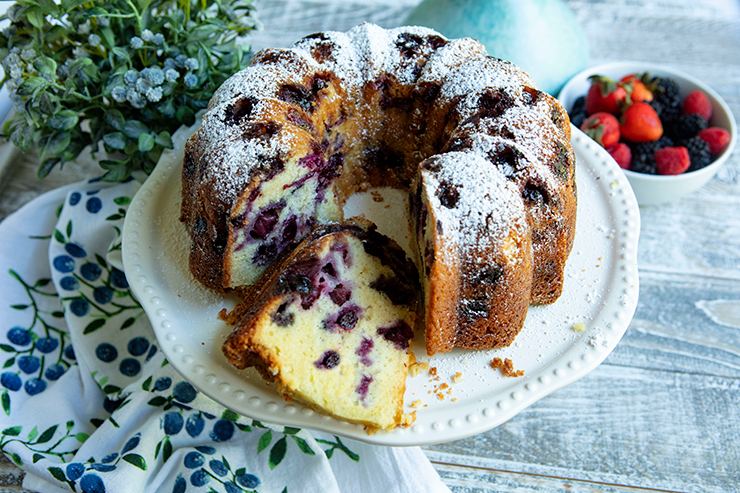 Blueberry Sour Cream Pound Cake