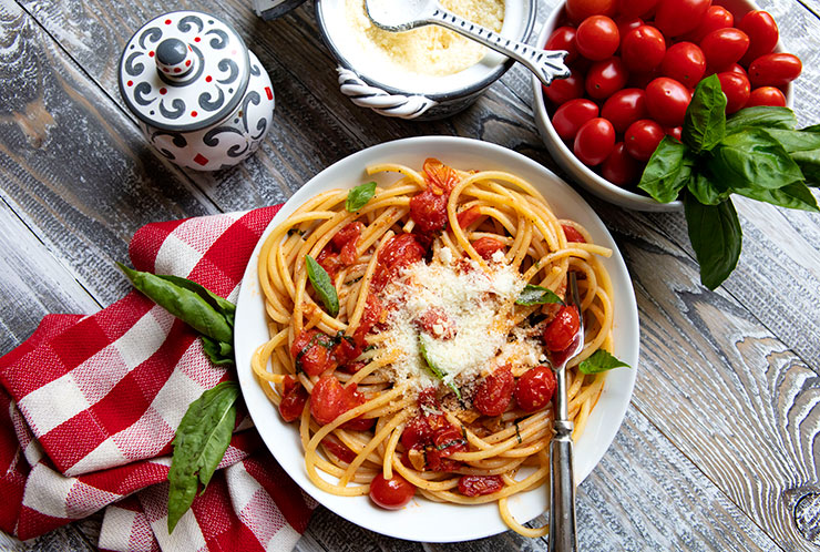 Burst Cherry Tomato Pasta