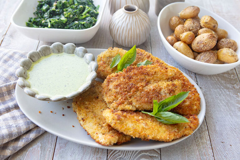 Crispy Chicken Cutlets With Creamy Basil Sauce