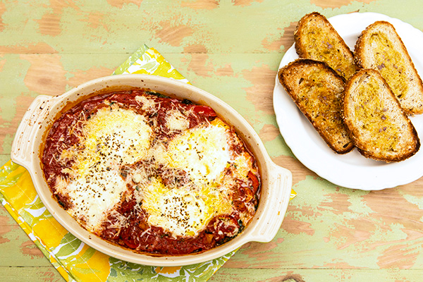 Eggs In Purgatory With Spinach & Peppers