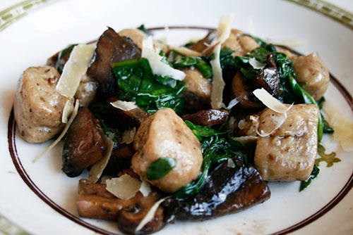 Mushroom Gnocchi With Sauteed Spinach & Mushroom Topping