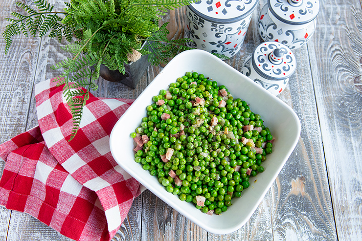 Spring Peas With Onions And Pancetta