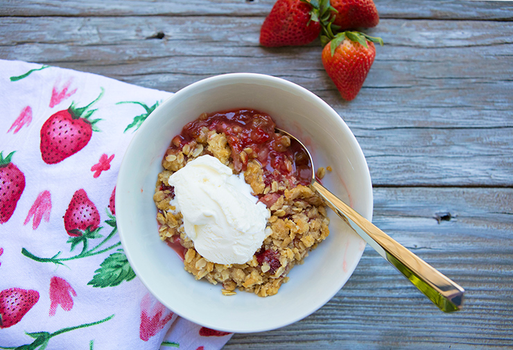 Strawberry Rhubarb Crisp