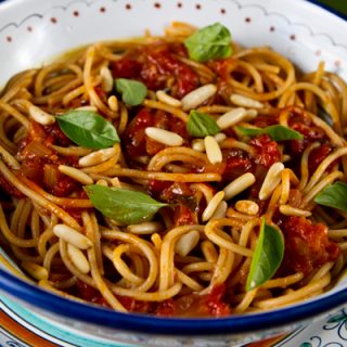 How To Make Garden Fresh Tomato Sauce Step by Step