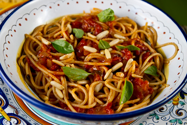 How To Make Garden Fresh Tomato Sauce Step by Step